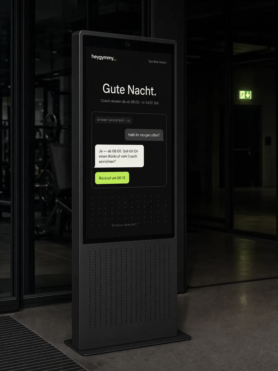 Gymmy Terminal nachts: Gymmy Assistent beantwortet Fragen, Rückruf vom Coach ab 06:15